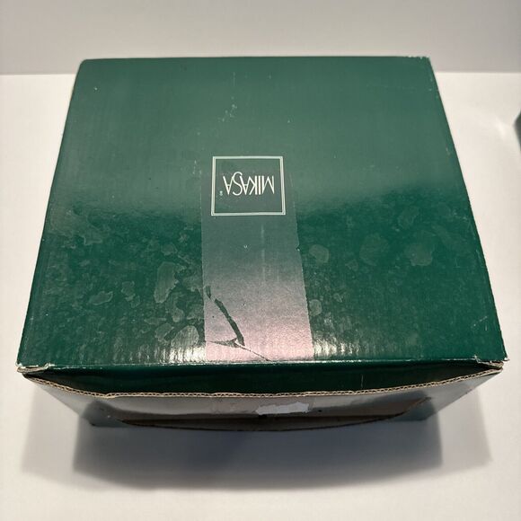 Mikasa Christmas Wish Santa Cappuccino Mugs Cups HK713 Set of 4 in Original Box - Picture 8 of 8